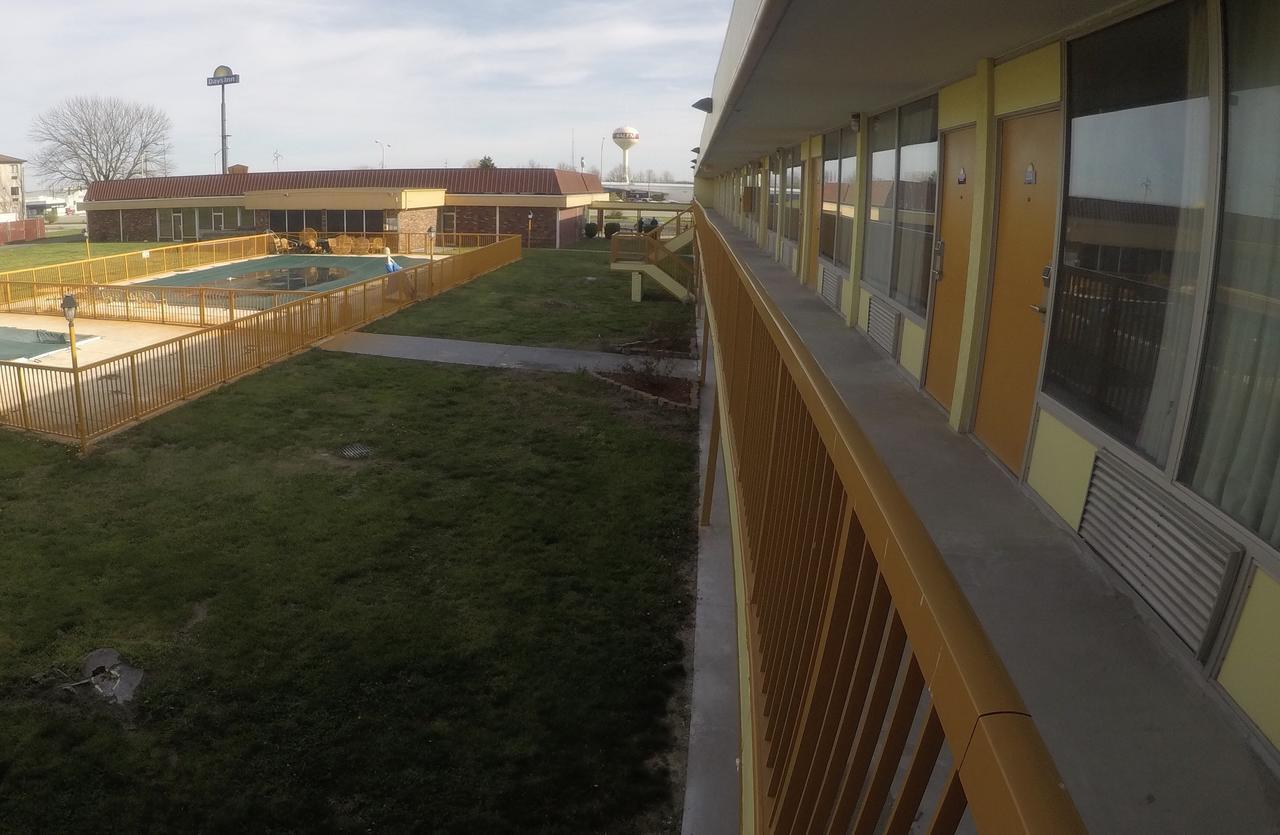 Days Inn By Wyndham Salem, Il Экстерьер фото